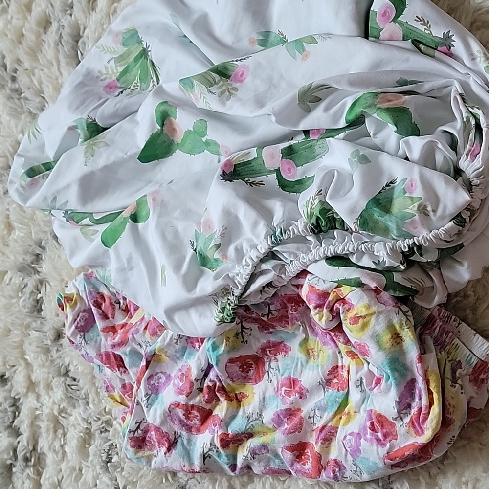 Crib mattress covers